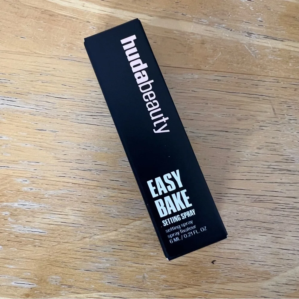 NWT Sephora Concealer Sampler Beauty Bag